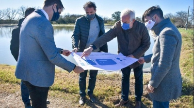 Katopodis visitó Castelli para firmar convenios de agua y cloacas