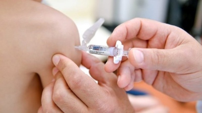 Fuerte caída en la vacunación de menores por temor al COVID-19