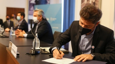 Fernández y Kicillof firmaron convenios por U$D 294 millones para obras hídricas y transporte eléctrico