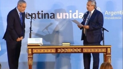 Alberto Fernández le tomó juramento a Jorge Ferraresi