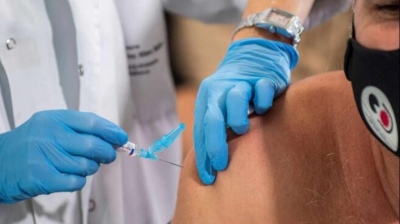 Reino Unido autorizó el uso de la vacuna de Pfizer y BioNTech