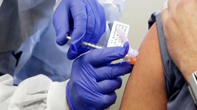 Rusia comenzó a vacunar contra el COVID-19