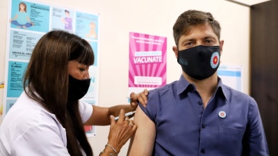 Kicillof confirmó que generó más anticuerpos tras la segunda dosis de la vacuna