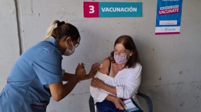 Suspenden vacunación en el Estadio Ciudad de La Plata porque juegan River y Atlético Tucumán