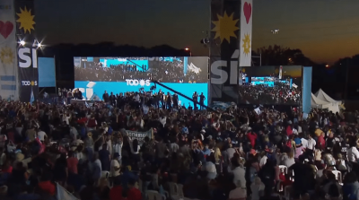 El Frente de Todos cerró su campaña en Merlo ante una multitud