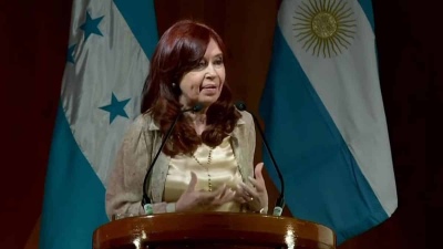 CFK contra el sistema financiero: "Que los bancos dejen lavar las grandes fortunas del narco"
