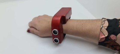 Desarrollan una pulsera especial para ayudar a las personas ciegas
