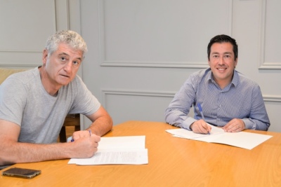 Nardini y Barrera firmaron un convenio para obras de agua potable