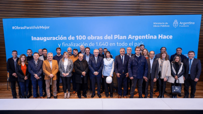 Alberto inauguró, simultáneamente, 100 obras en 100 localidades de todo el país