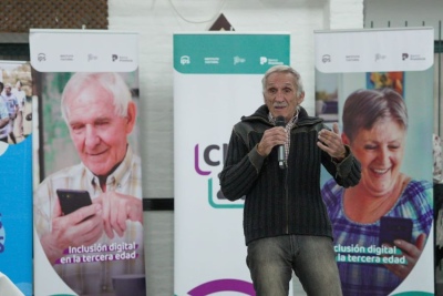 El IPS llevó a Escobar y Quilmes su programa de inclusión digital para personas mayores