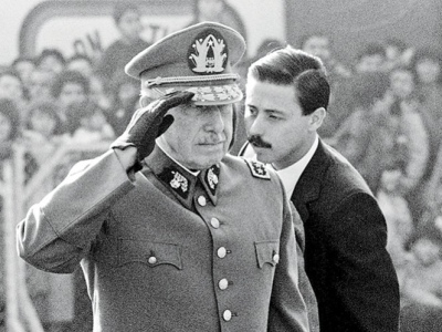 Alberto Fernández le retiró dos condecoraciones a Pinochet