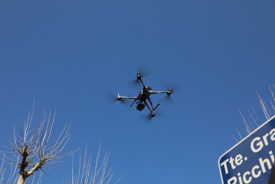 La gestión de Espinoza incorporó un nuevo sistema de drones en Corredores Escolares