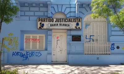 Vandalizaron el frente de la sede del Partido Justicialista de Bahía Blanca