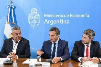 Massa celebró la designación de Argentina como sede inaugural del Mundial 2030