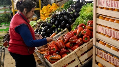 Desde el Mercado Central denunciaron un "abuso desmedido" en el aumento de frutas y verduras