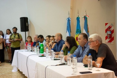 Para resistir a Milei, se activan las multisectoriales en municipios peronistas