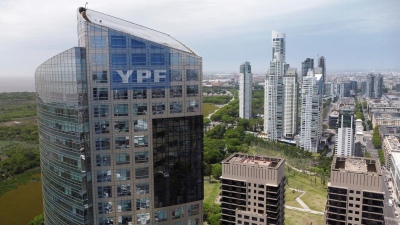 Posse, Francos y otros directores de YPF propusieron aumentarse el sueldo un 40%