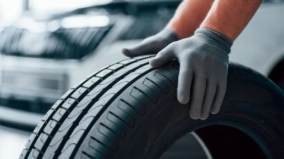 Trabajos del neumático convocaron a un paro nacional