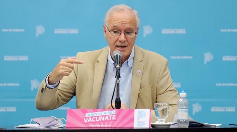 Gollan cruzó al senador Costa por las vacunas: ”No use la pandemia para hacer campaña electoral”