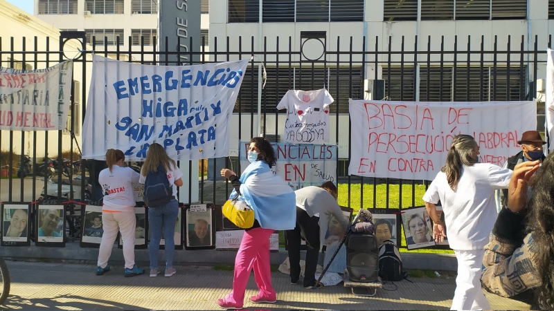 Enfermeras reclaman reconocimiento profesional frente al Ministerio