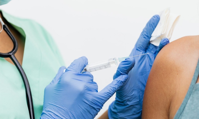 Se adelanta la campaña de vacunación antigripal