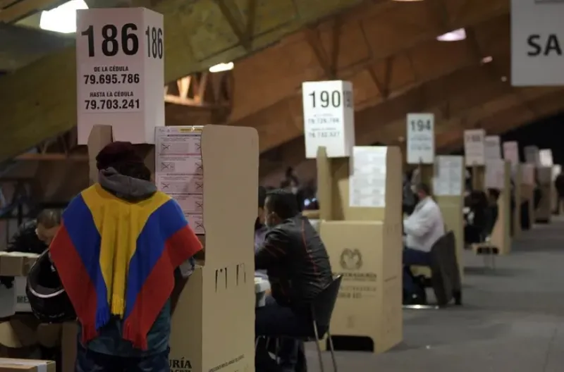 De la UNLP a las elecciones en Colombia: La joven que se planta por la democracia