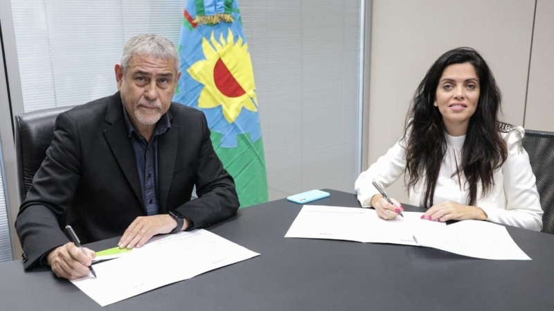Ferraresi firmó convenio con PAMI para mejorar la atención de los jubilados