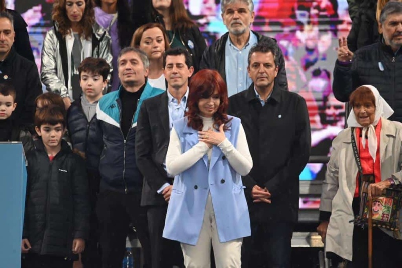 CFK convocó a la militancia: “No pidan lo que no están dispuestos a hacer”