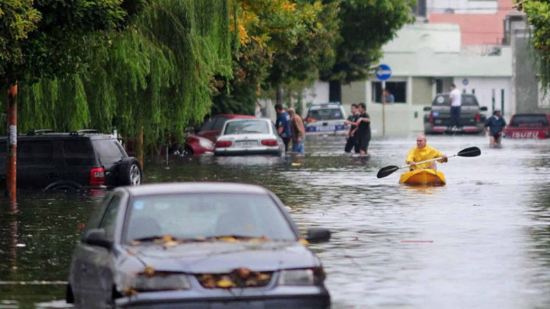 Para vecinos inundados, tras 10 años “estamos igual de desamparados”