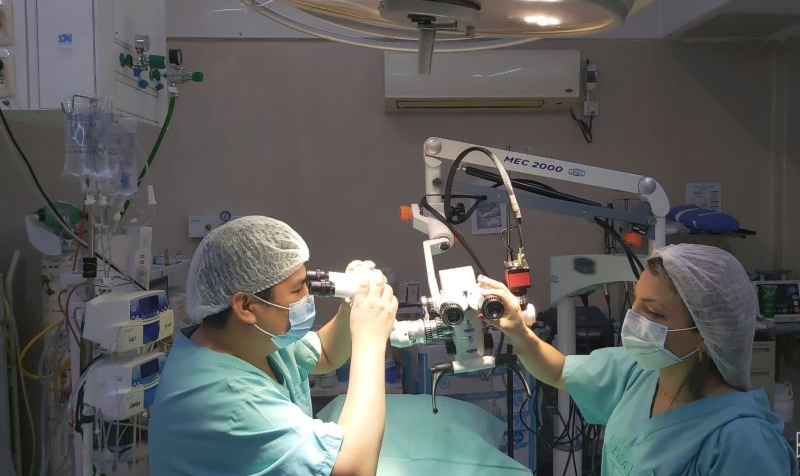 Se realizó la primera operación quirúrgica de tumor de cráneo con microscopio en el Hospital “Enrique Erill” de Escobar
