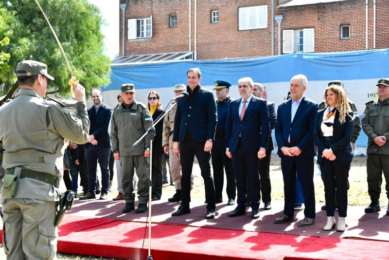 Aníbal Fernández presentó una base de gendarmería en La Plata