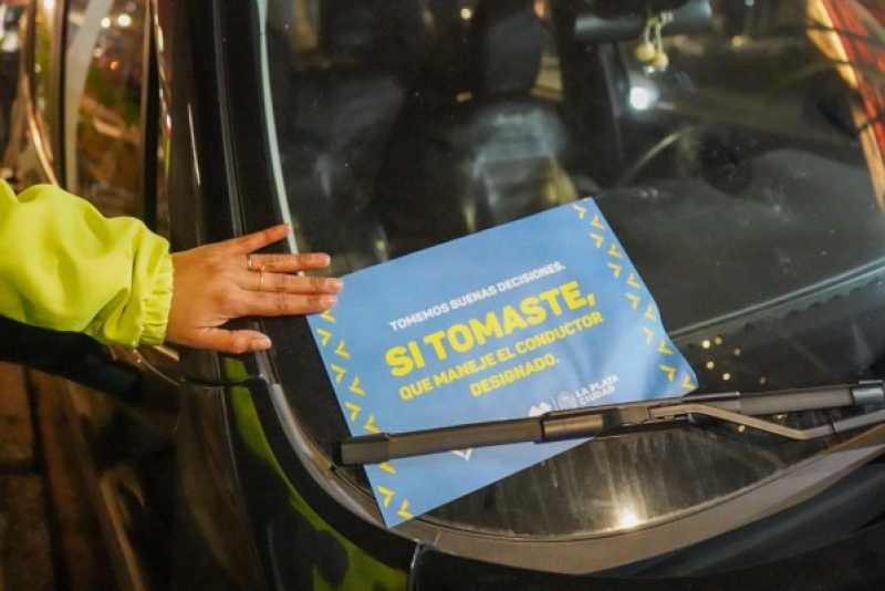 En La Plata salieron a buscar ”conductores designados” para generar conciencia vial
