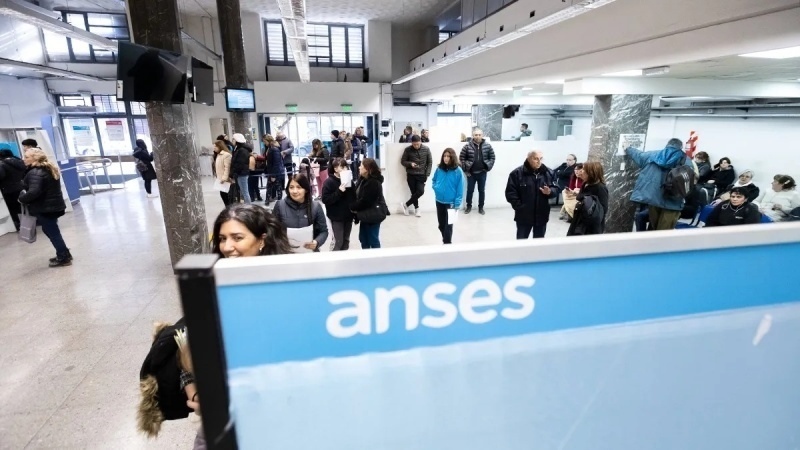 2.5 millones de trabajadores informales ya accedieron al bono de ANSES