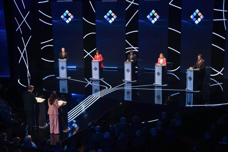 Con cruces, chicanas y propuestas se realizó el segundo debate presidencial