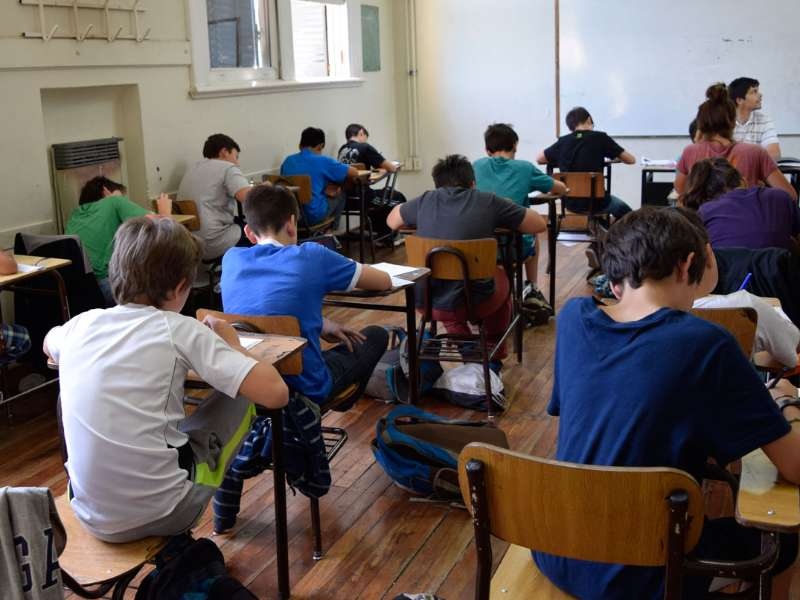 Gremios docentes se sumaron al pedido de reapertura de paritarias