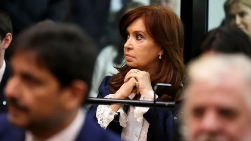 Revocaron el sobreseimiento de CFK en causa por lavado de activos