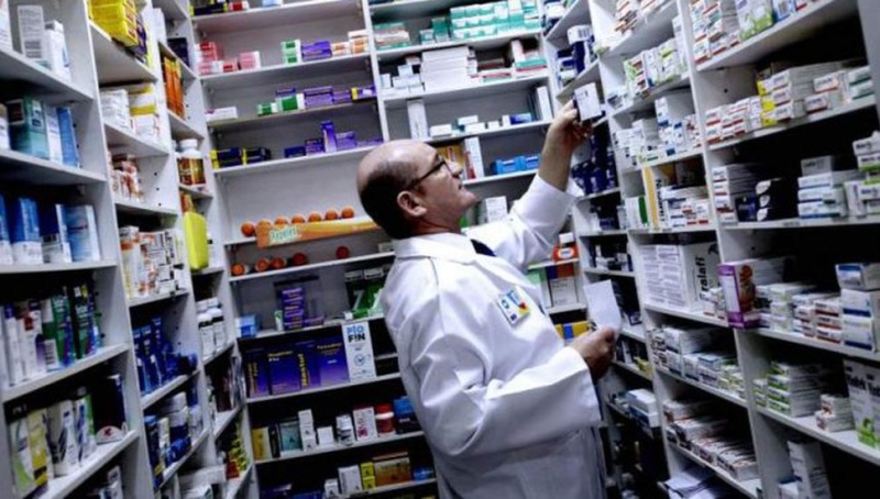 Farmaceúticos pidieron actualizar convenios con obras sociales para resolver la falta de medicamentos