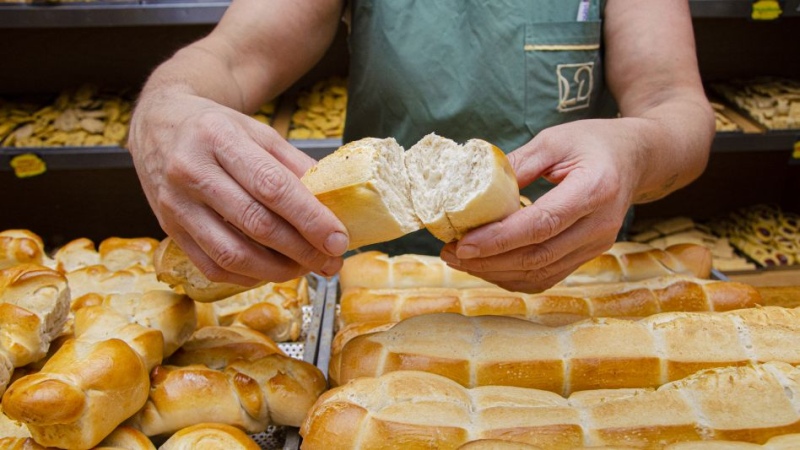 Desde el lunes el precio del pan será de $1.500 el kilo