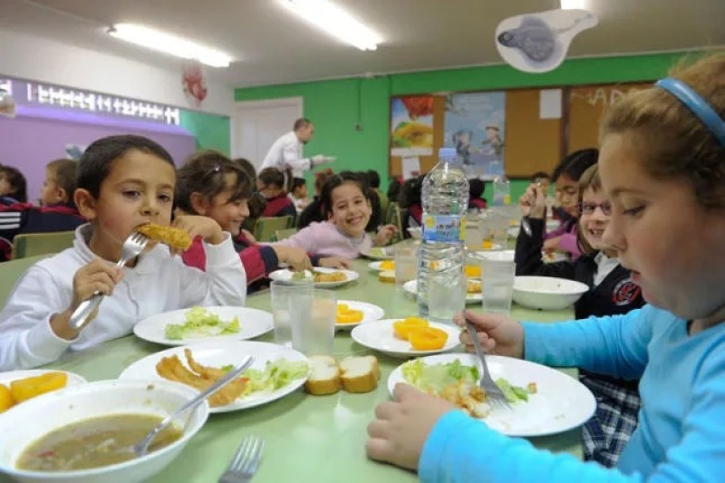 La Provincia aumentó un 95% el presupuesto destinado a la alimentación escolar